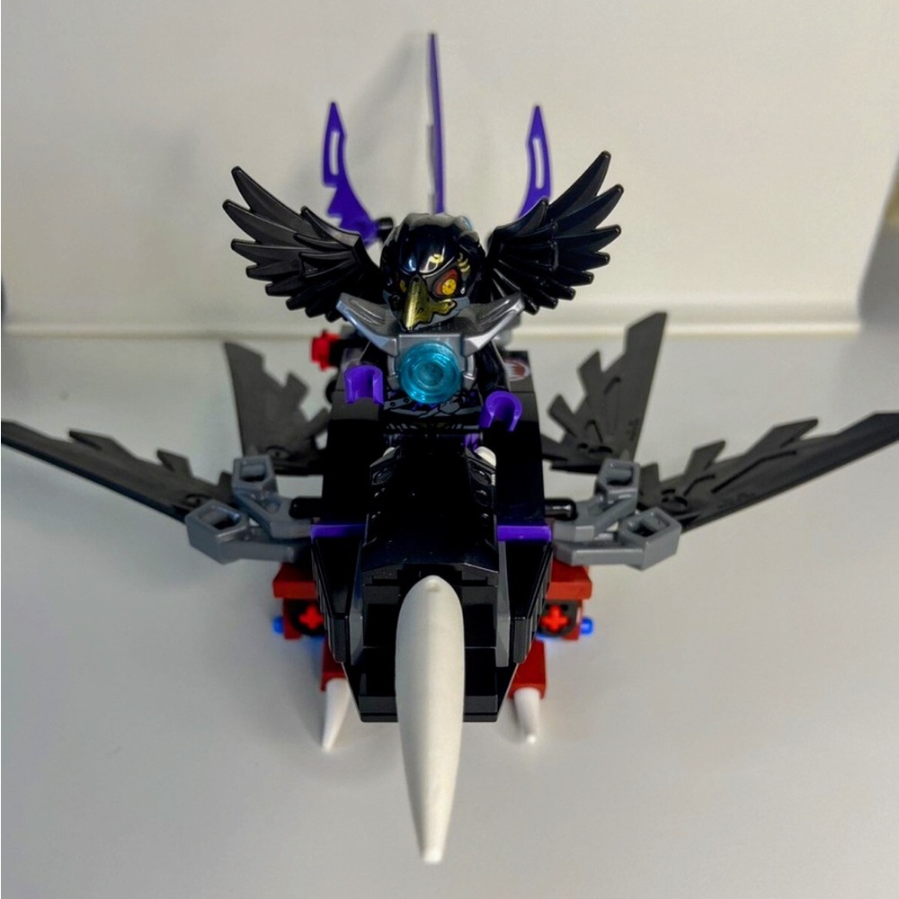 LEGO LEGENDS OF CHIMA: Razcal's Glider (70000) With Mini Figure- No Manual